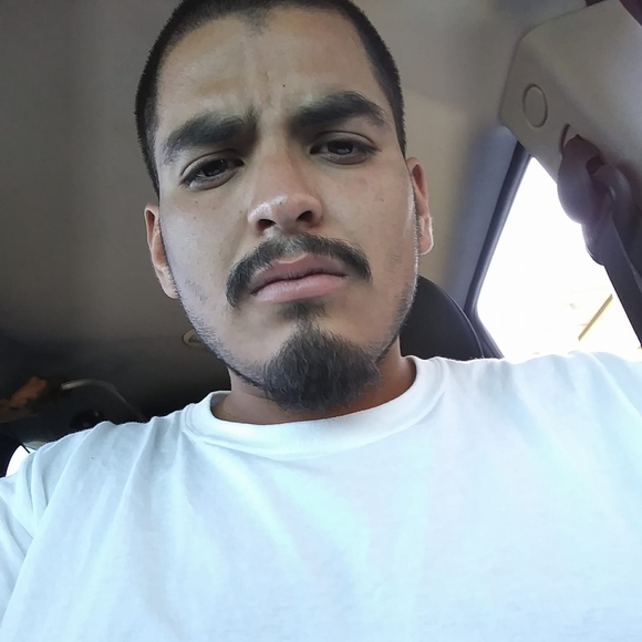 Meet your Posher, Ramiro - Picture 1 of 1